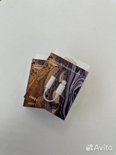 Переходник Apple с Lightning на 3,5 мм