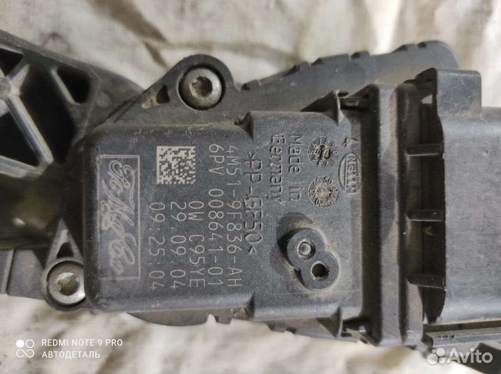 Педаль газа электрическая Mazda 3 BK