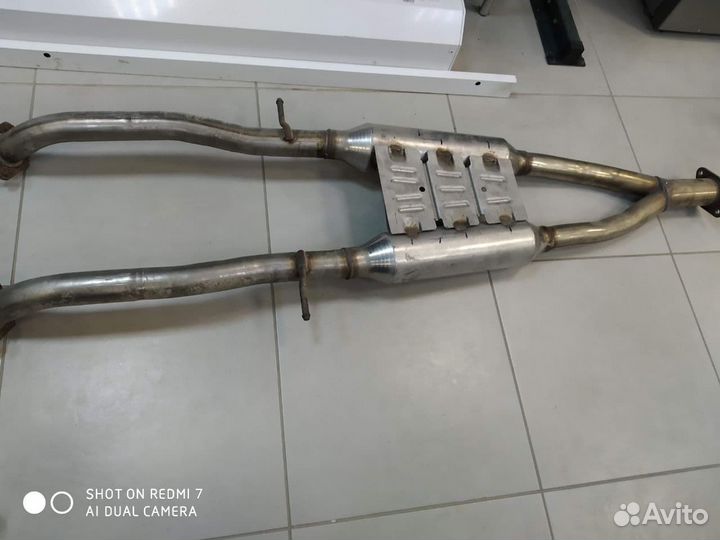 Дополнительный глушитель выхлопных газов (18)