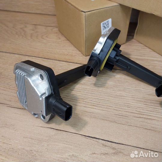 Датчик уровня масла Honda Civic CR-V и др