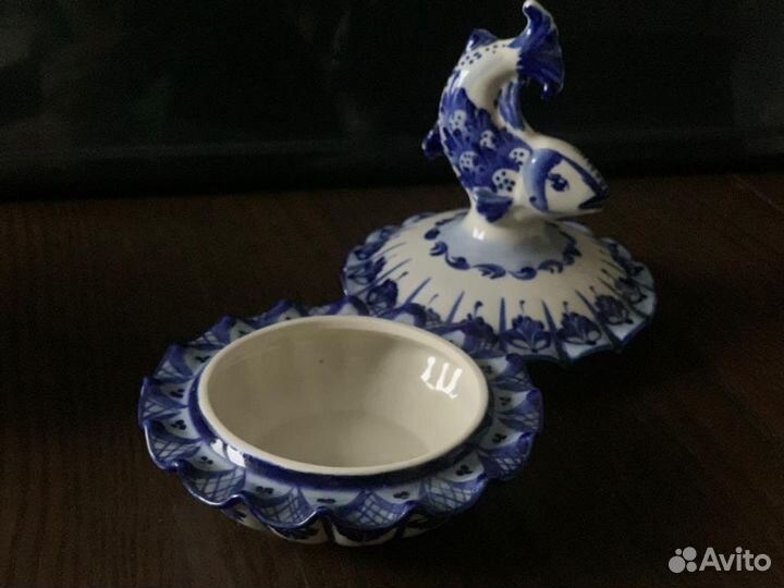 Фарфоровая посуда гжель, статуэтки