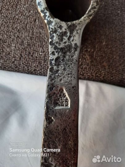 Кирка старинная, кованная, звонкая
