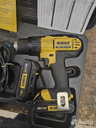 Шуруповерт Dewalt