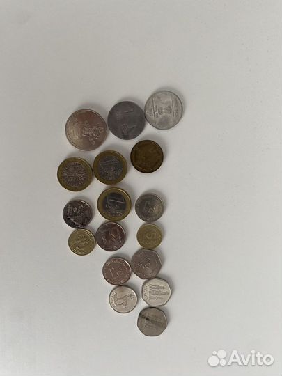 Монеты и купюры
