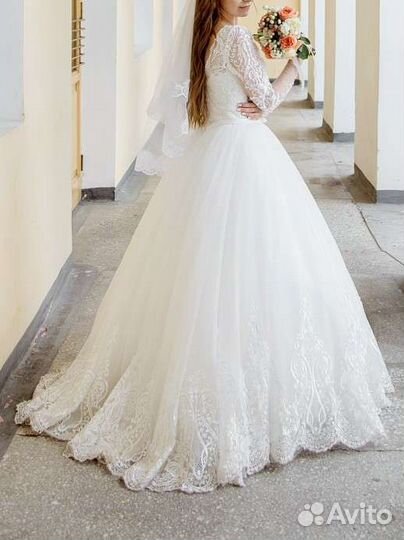 Свадебное платье