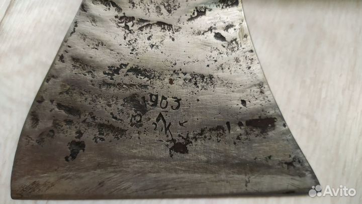 Топор плотницкий