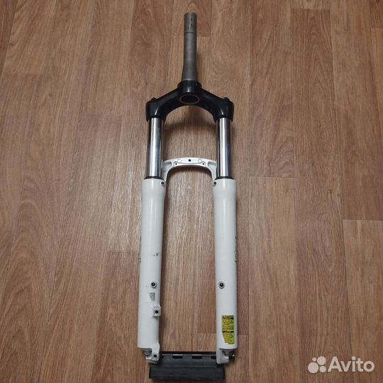 Вилка горного велосипеда 27.5 SR suntour XCM 34