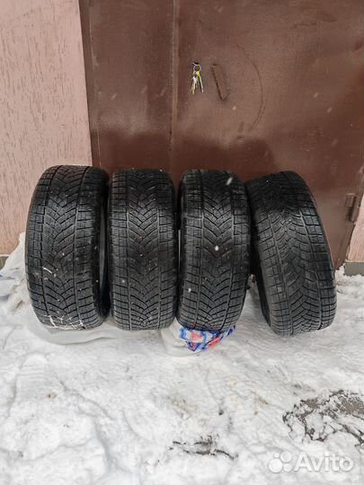 Goodyear UltraGrip Ice SUV 255/55 R18 109T