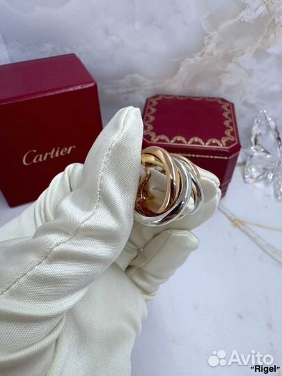 Серьги Cartier trinity из золота 750 пробы