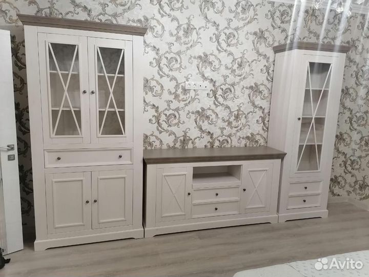 Комод из массива