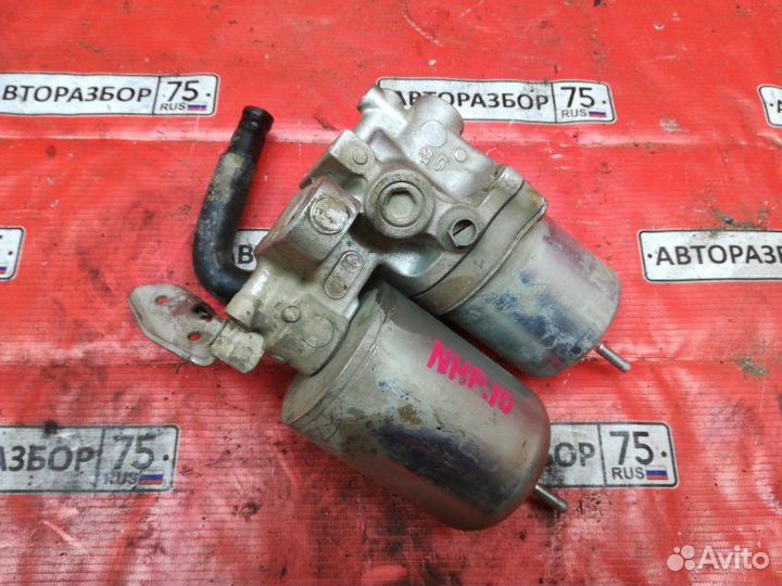 Блок abs Toyota Aqua NHP10 1nzfxe 2014