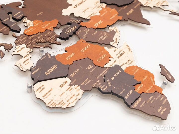 Карта мира из дерева Самара