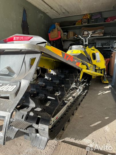 BRP BRP SKI-doo 800R e-tec 2015 г