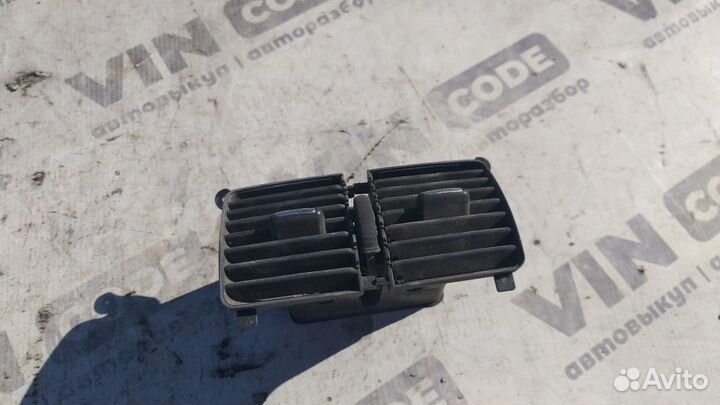 Дефлектор напольной консоли Volkswagen Passat B6