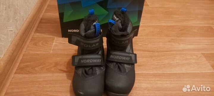 Лыжные ботинки 35 размер