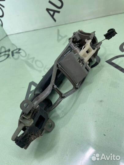 Ручка двери внешняя передняя левая Volkswagen