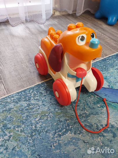 Собака толокар Mega Bloks, каталка Fisher Price