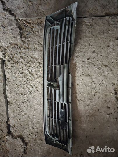 Решётка радиатора nissan bluebird QU14, QG18DE