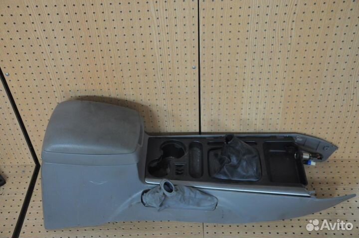 Подлокотник KIA sorento BL