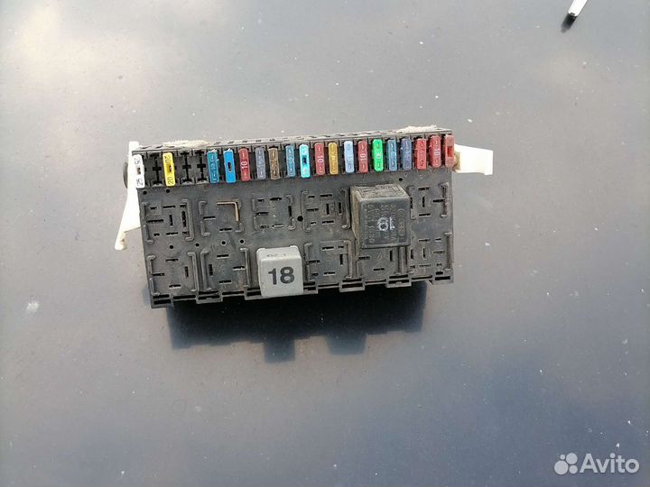 Блок предохранителей фольксваген пассат б3 б4