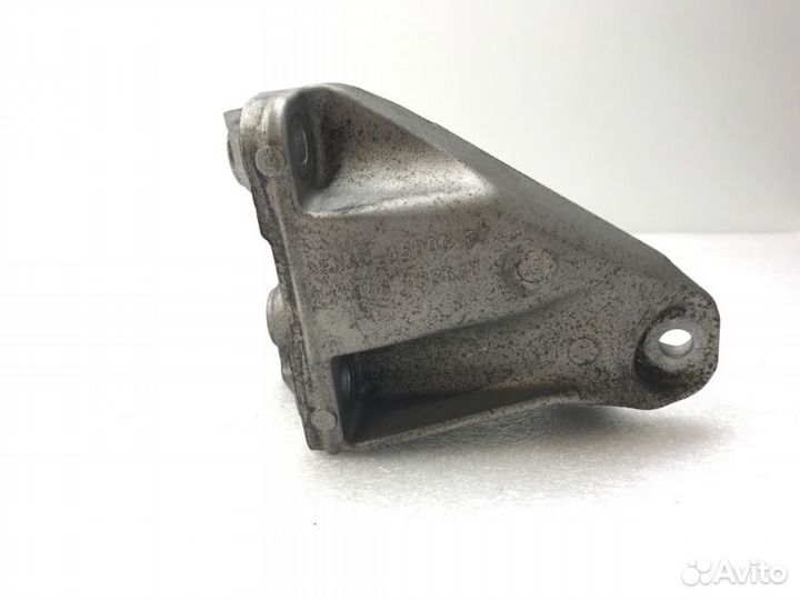 Кронштейн двигателя правый Bmw 1-Series F20 1.6I