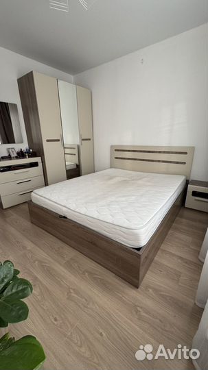 Спальный гарнитур бу