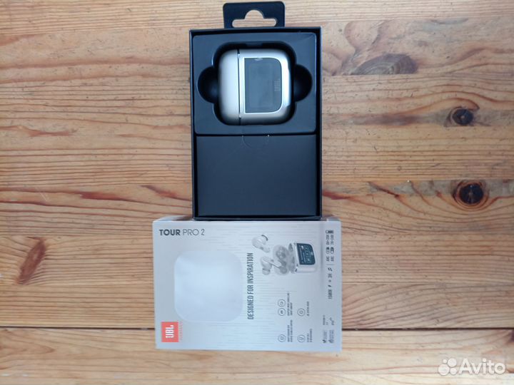 Беспроводные наушники JBL tour PRO 2