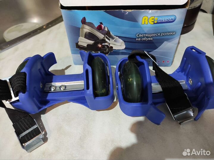 Ролики светящиеся на обувь