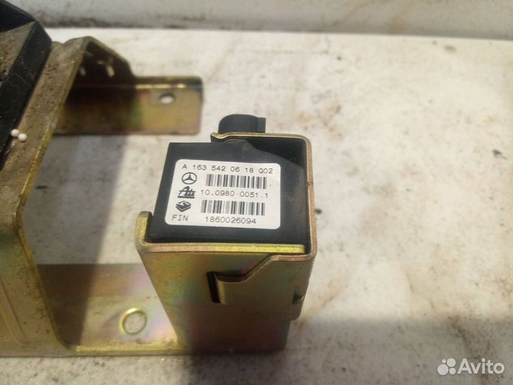 Датчик ускорения Mercedes-Benz M-Класс W163 2000