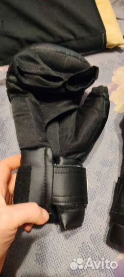 Перчатки для рукопашного боя