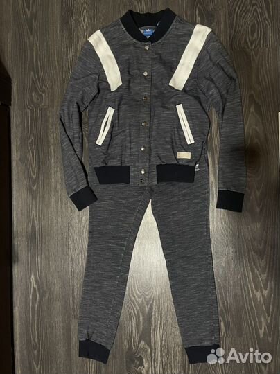 Спортивный костюм adidas