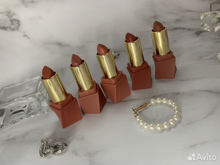 Помада матовая