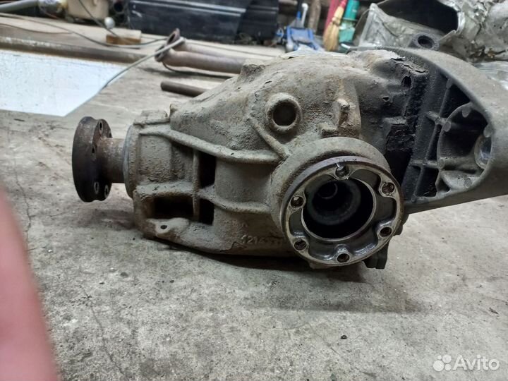 Редуктор BMW E39 m54b25 АКПП 3.38