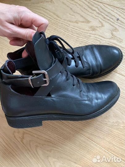 Ботинки женские