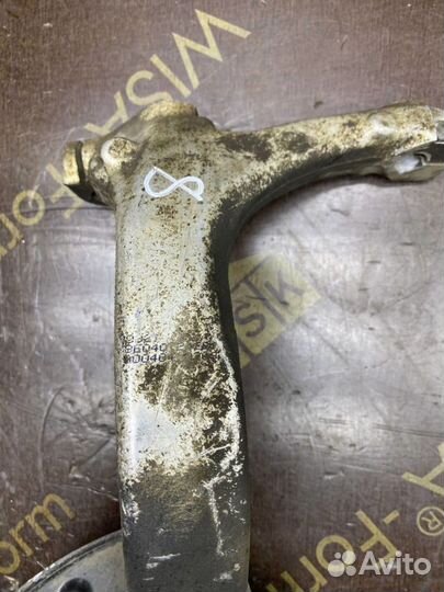 Кулак поворотный передний правый Audi A4 B6 1464