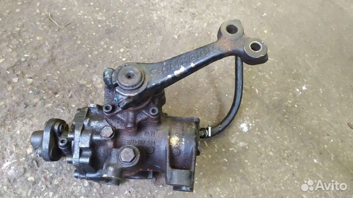 Рулевой редуктор Мерседес 124 2.3i 1989г