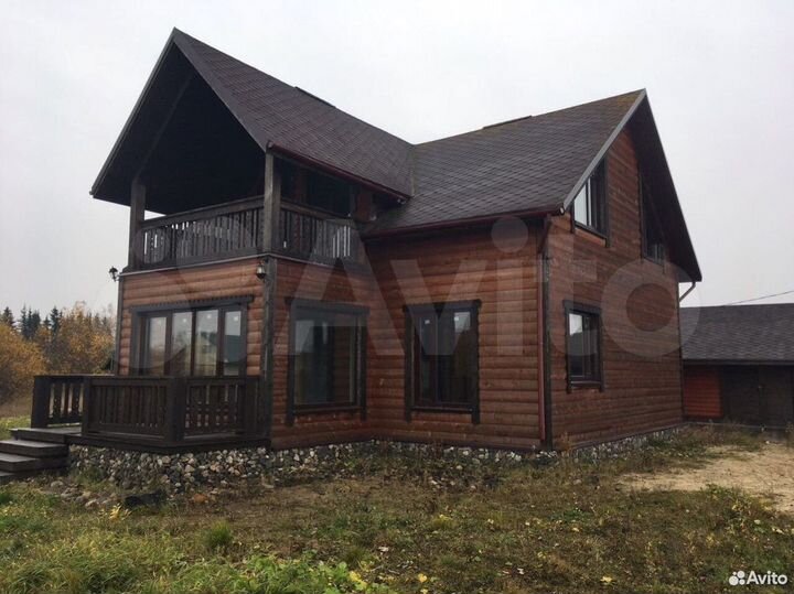 Дом 193 м² на участке 15 сот.