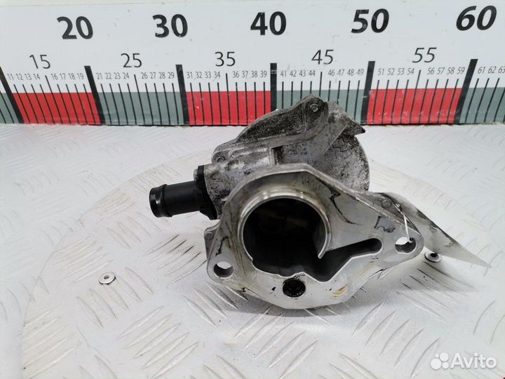 Насос вакуумный Renault Megane 2 рест. 2010