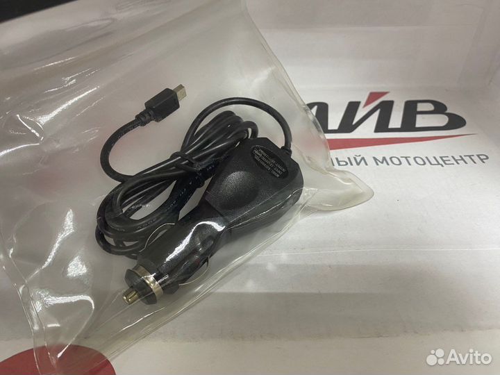 Автомобильное зарядное устройство