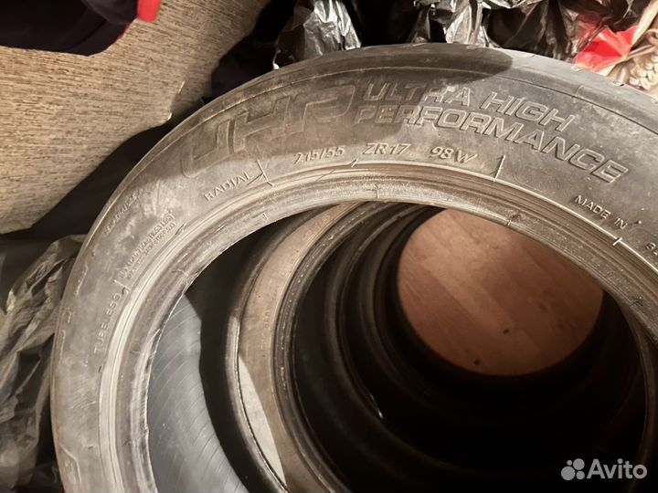 Tigar UHP Ultra High Performance 215/55 R17 98W