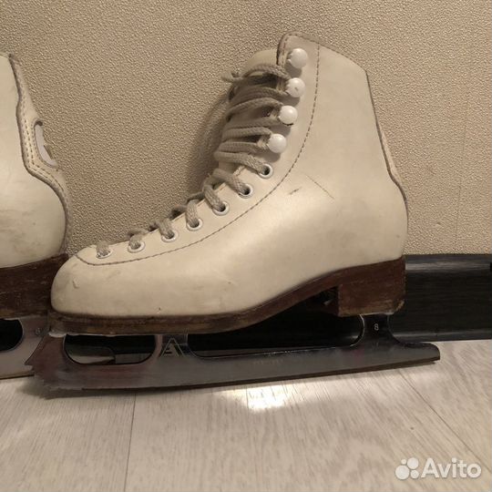 Коньки фигурные Wifa 29 LL