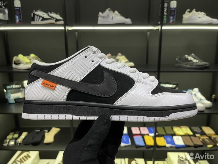 Кроссовки tightbooth X nike SB dunk LOW