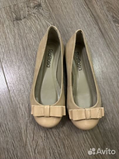 Туфли для девочки из эконики 28р