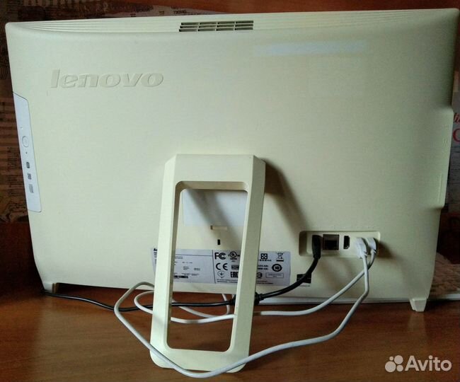Моноблок Lenovo C260