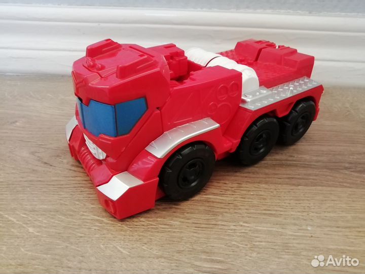 Большой робот трансформер 3+