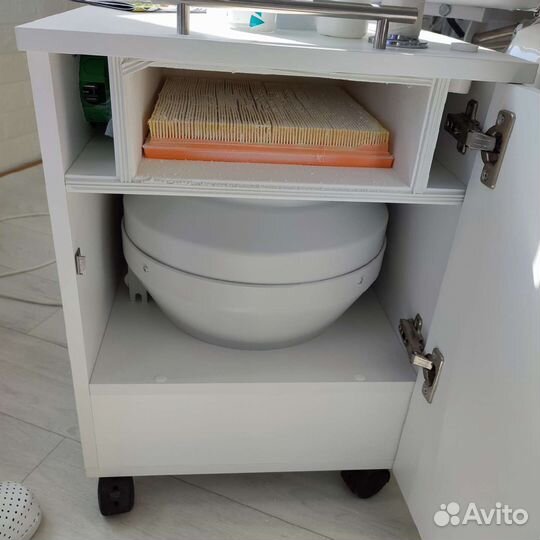 Вытяжка для маникюра и педикюра