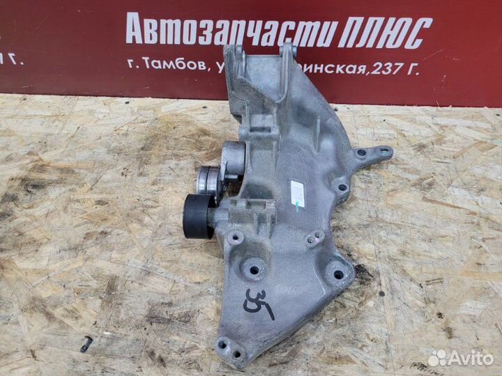 Кронштейн генератора Renault Duster