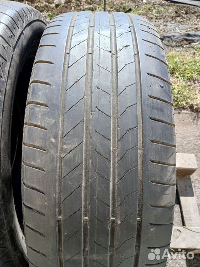 Bridgestone Alenza 001 225/65 R17