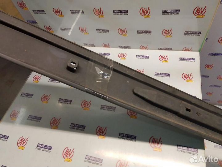 Рейлинг продольный правый правый Hummer H3