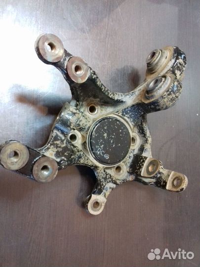 Кулак (цапфа) задний левый elantra HD 527102h000